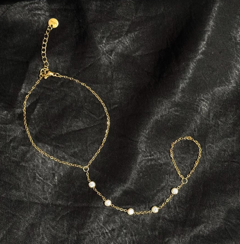 Dainty Hand Chain PRE ORDER
