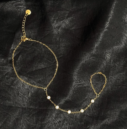 Dainty Hand Chain PRE ORDER